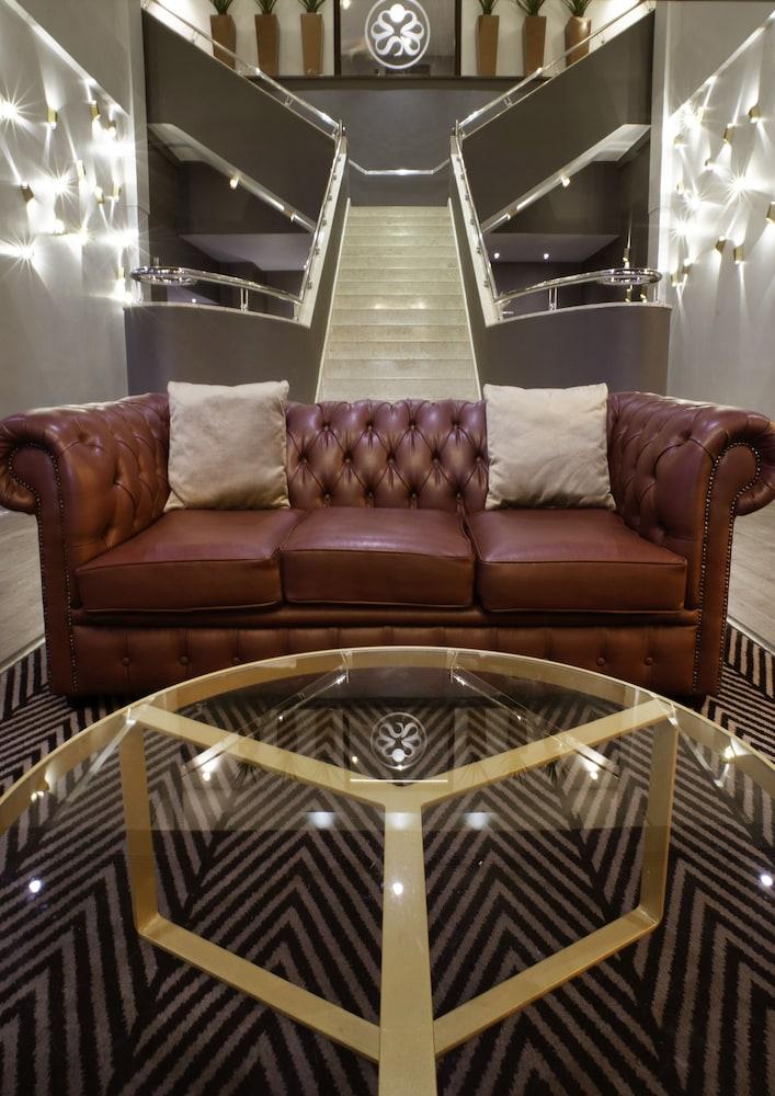 Sandman Signature London Gatwick Hotel Crawley  Dış mekan fotoğraf