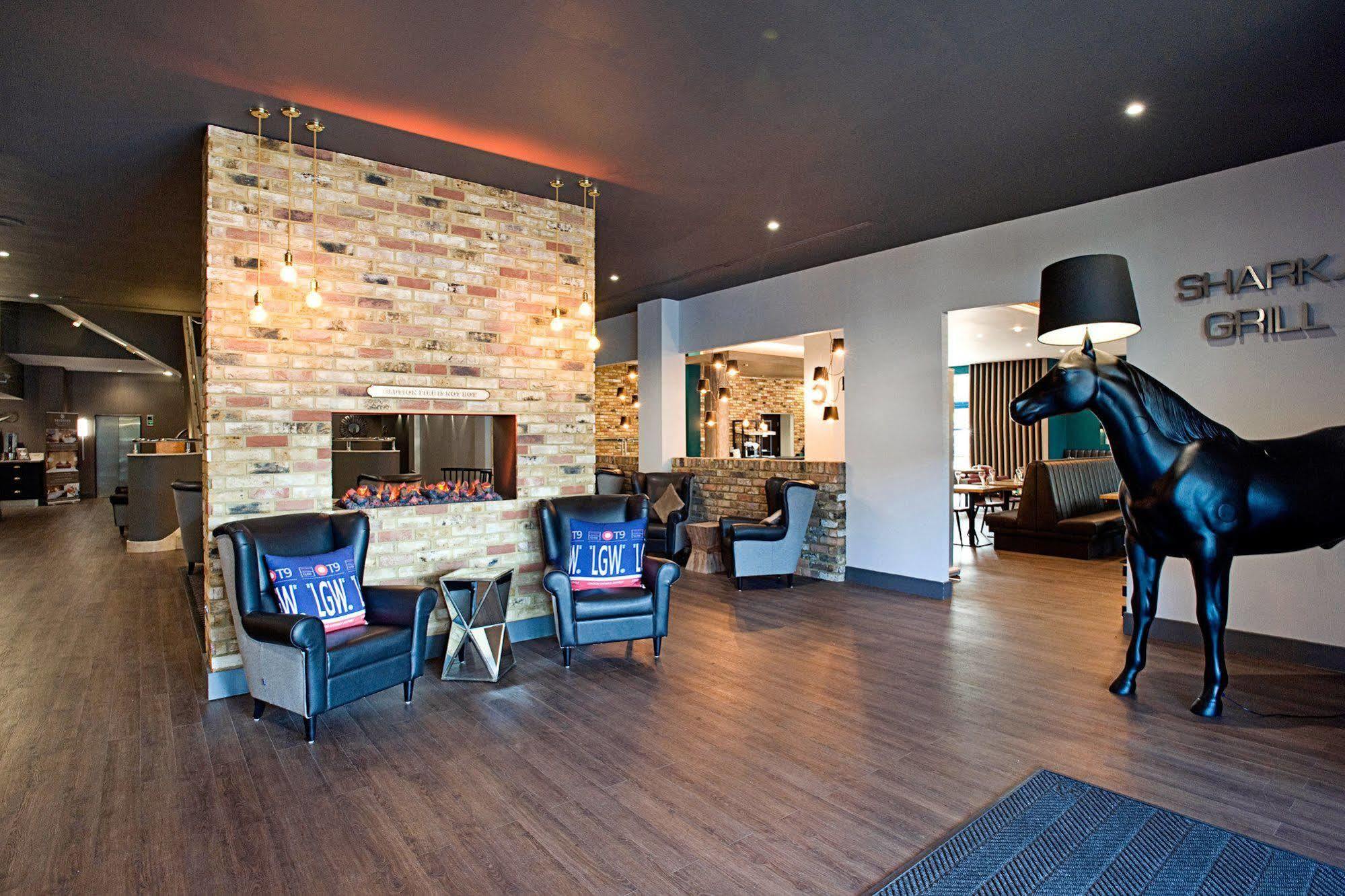 Sandman Signature London Gatwick Hotel Crawley  Dış mekan fotoğraf